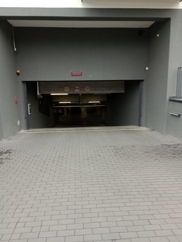 6904f24ee8d32_Kurpiowska 10 wjazd 